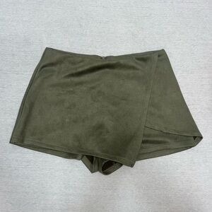 Charlotte Russe Green Velvet Skirt with Built in Shorts